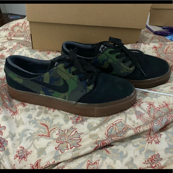 nike sb camouflage shoes